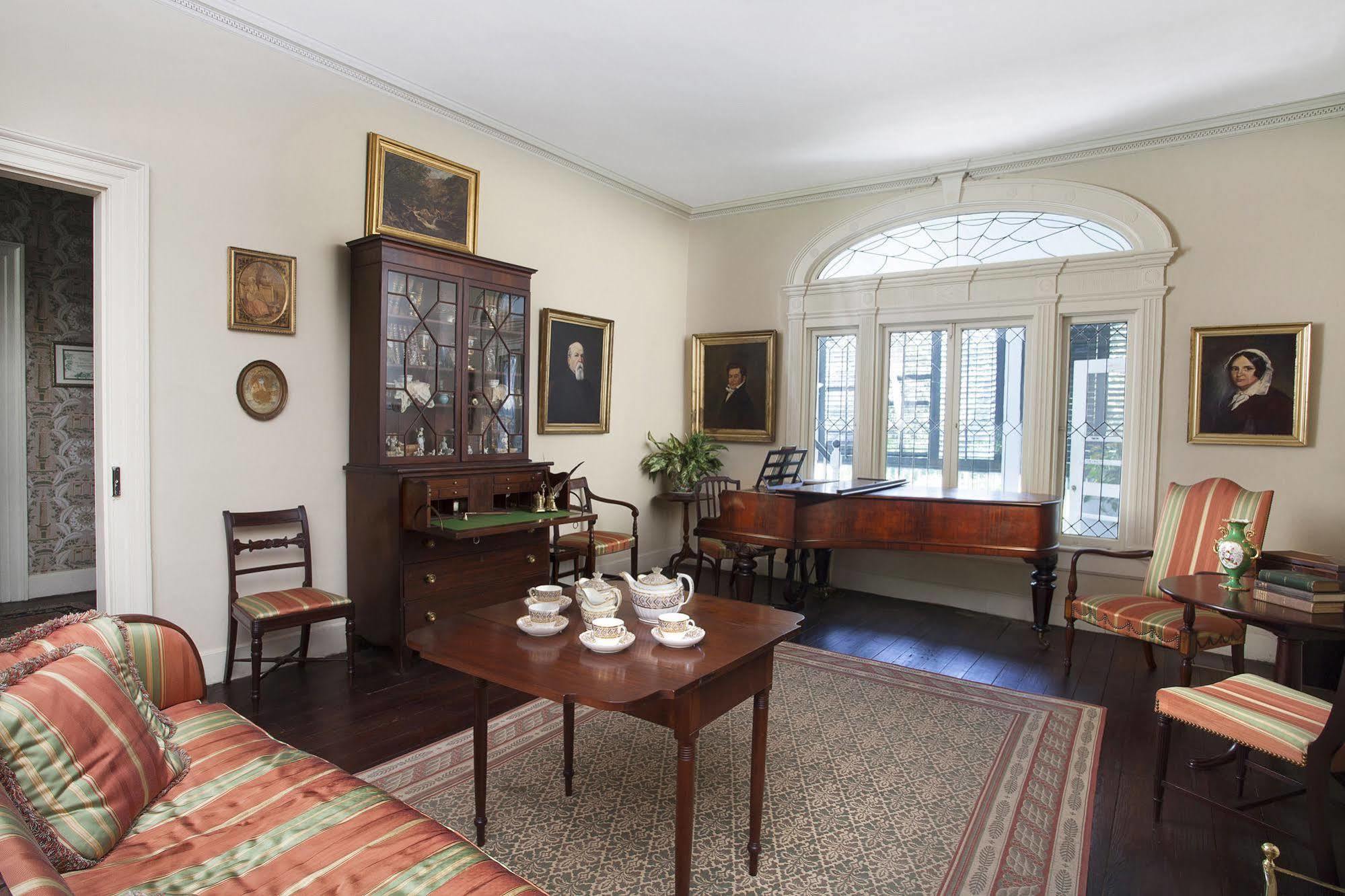 Linden - A Historic Bed And Breakfast Natchez Eksteriør billede